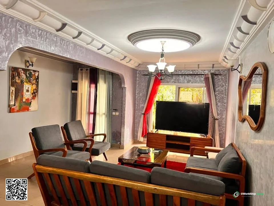 Villa 4 chambres meublé à louer – Makepe, Douala