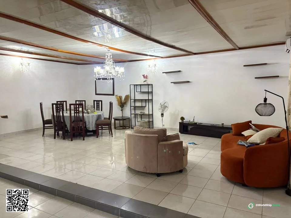 Maison 4 chambres meublé à louer – Bonapriso, Douala